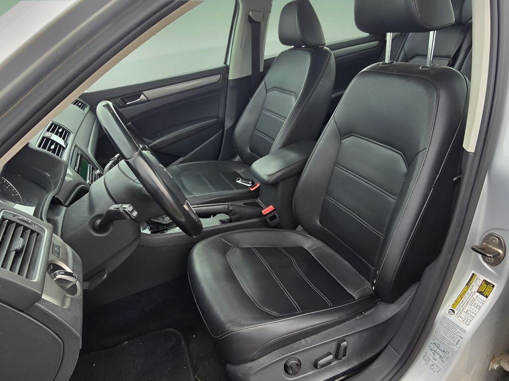 2015 Volkswagen Passat 1.8T Wolfsburg Ed