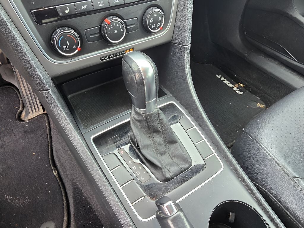 2015 Volkswagen Passat 1.8T Wolfsburg Ed