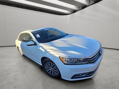 2018 Volkswagen Passat 2.0T SE