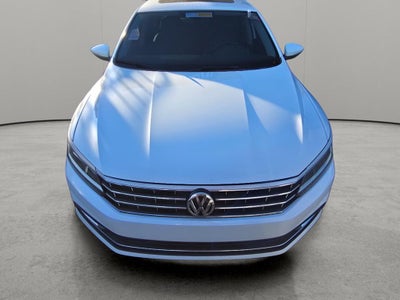 2018 Volkswagen Passat 2.0T SE