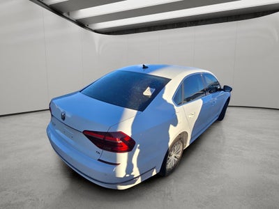 2018 Volkswagen Passat 2.0T SE