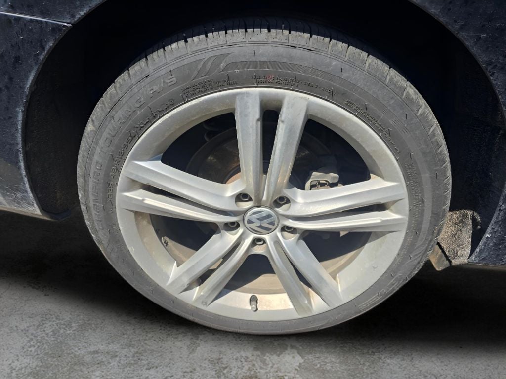 2013 Volkswagen Passat TDI SEL Premium