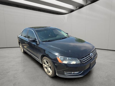 2013 Volkswagen Passat TDI SEL Premium