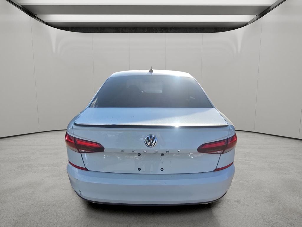 2020 Volkswagen Passat 2.0T R-Line