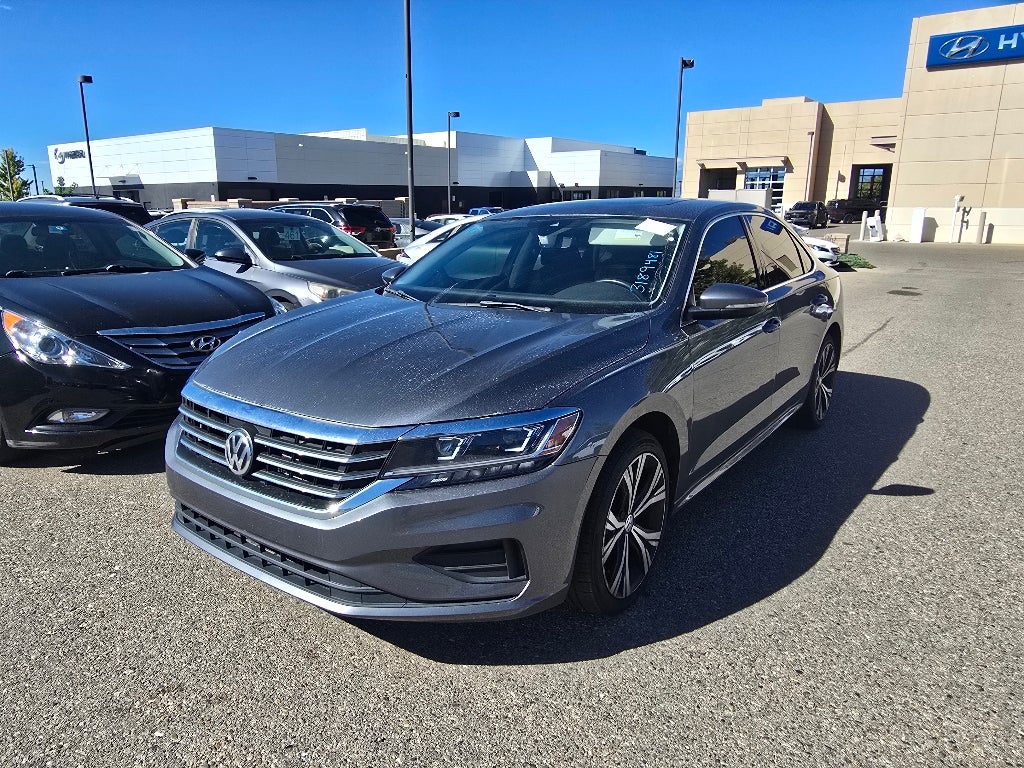 2022 Volkswagen Passat 2.0T SE