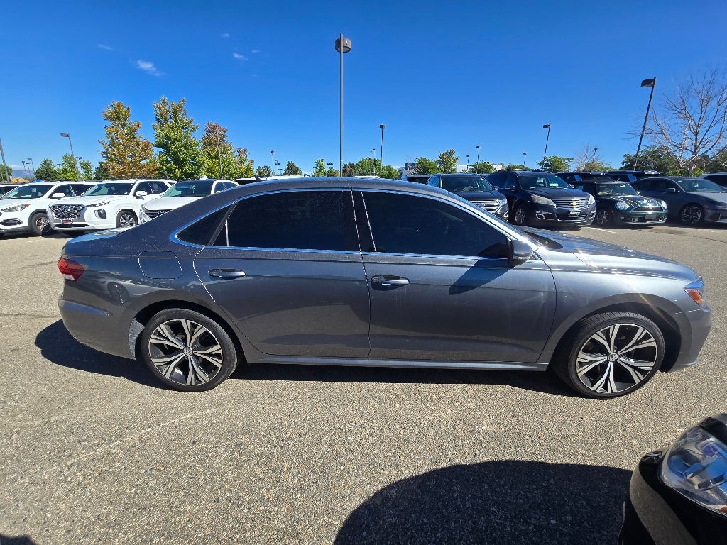 2022 Volkswagen Passat 2.0T SE