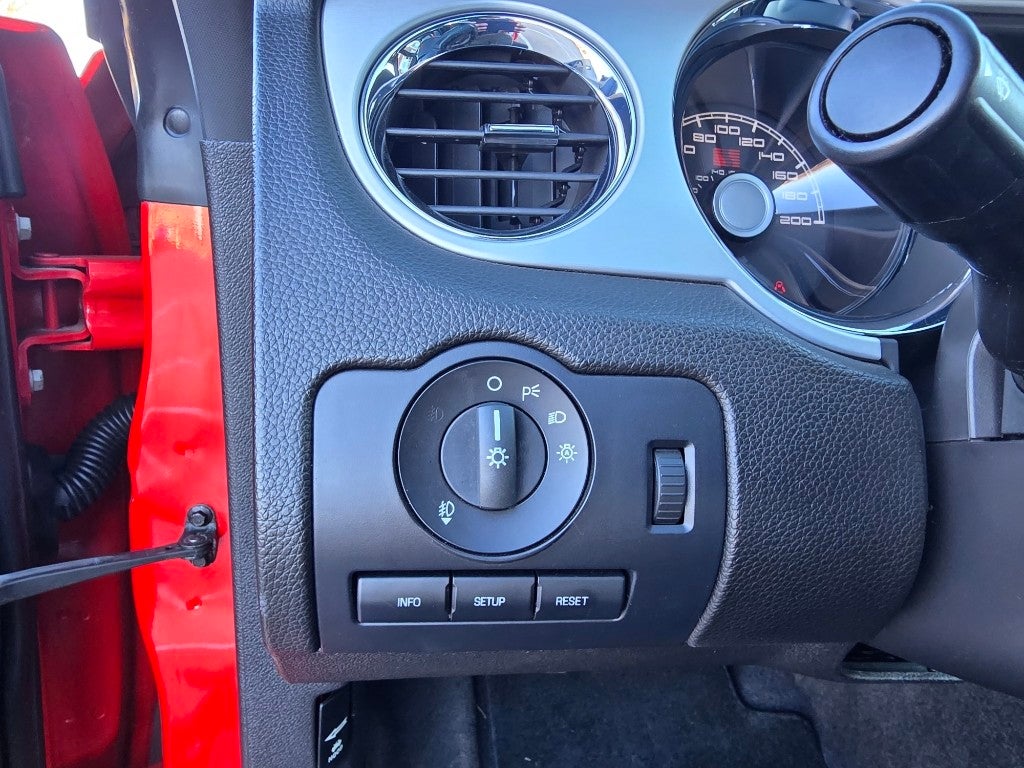 2011 Ford Mustang GT Premium