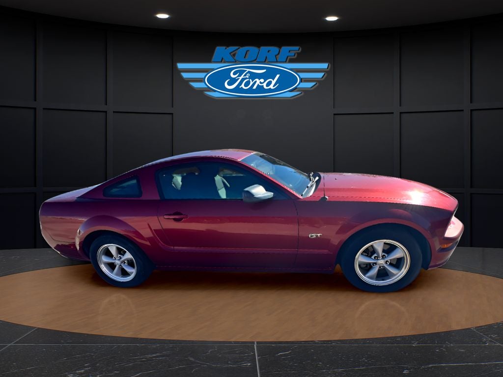 2007 Ford Mustang GT Deluxe