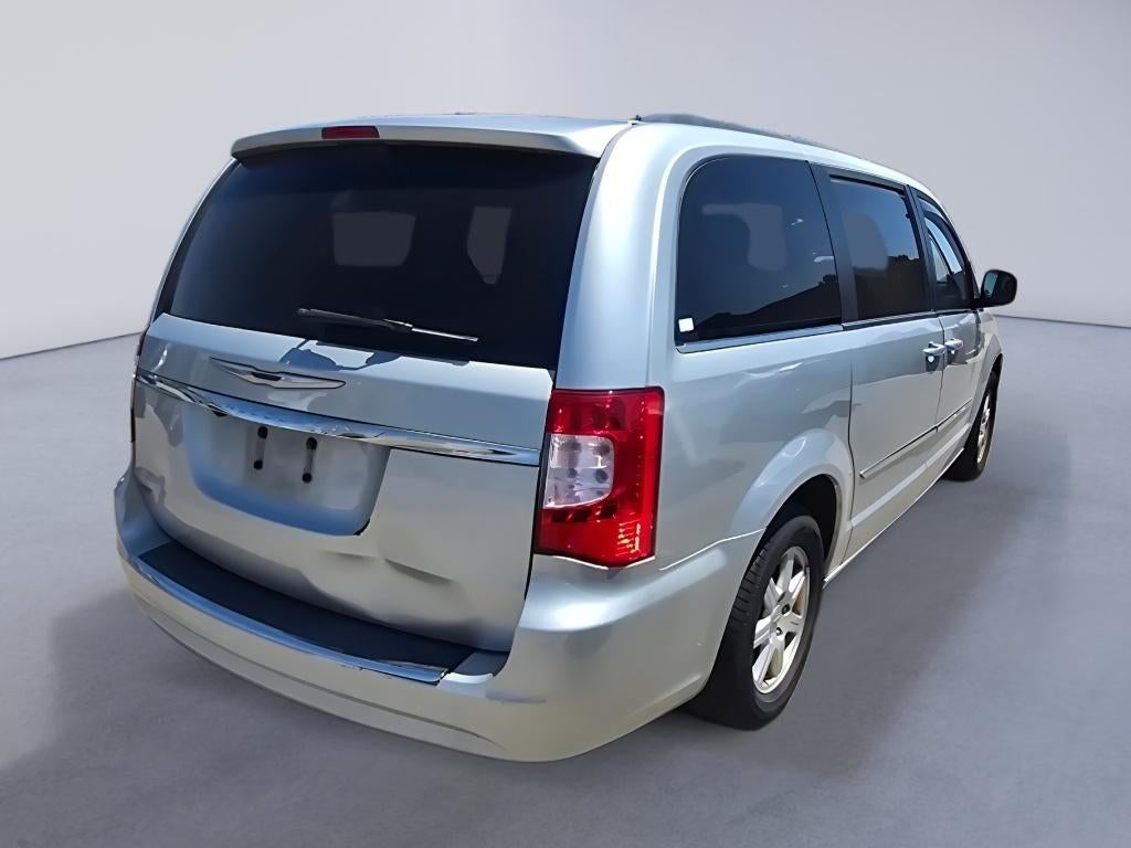 2011 Chrysler Town & Country Touring