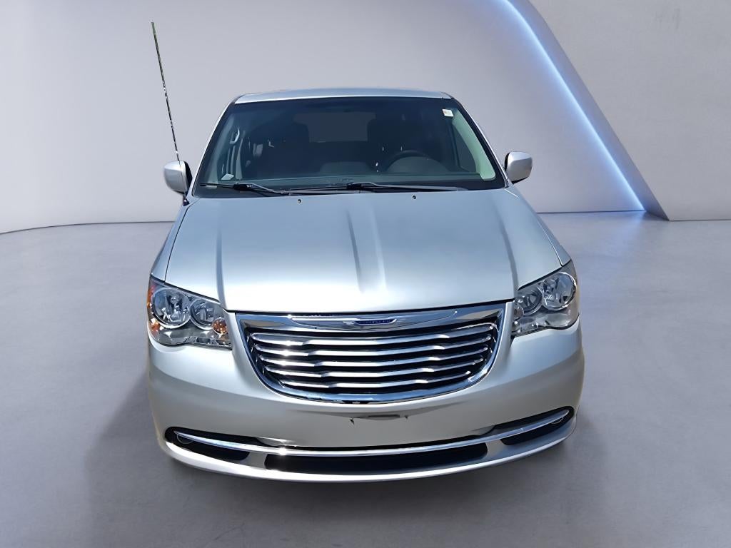 2011 Chrysler Town & Country Touring