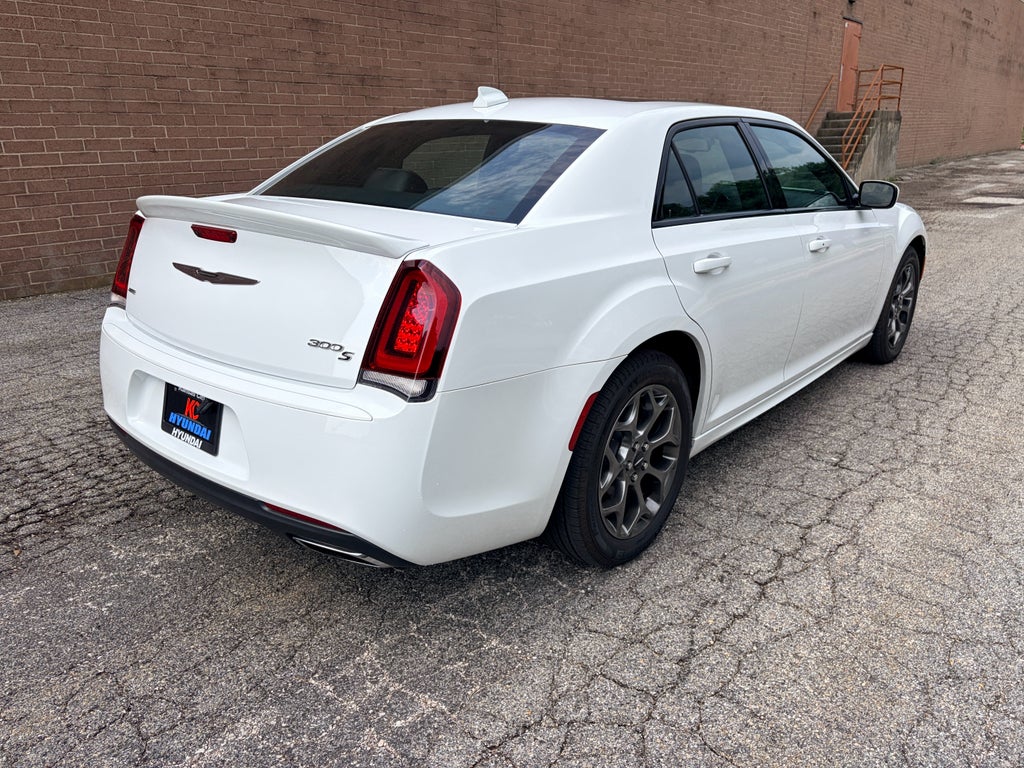 2017 Chrysler 300 300S