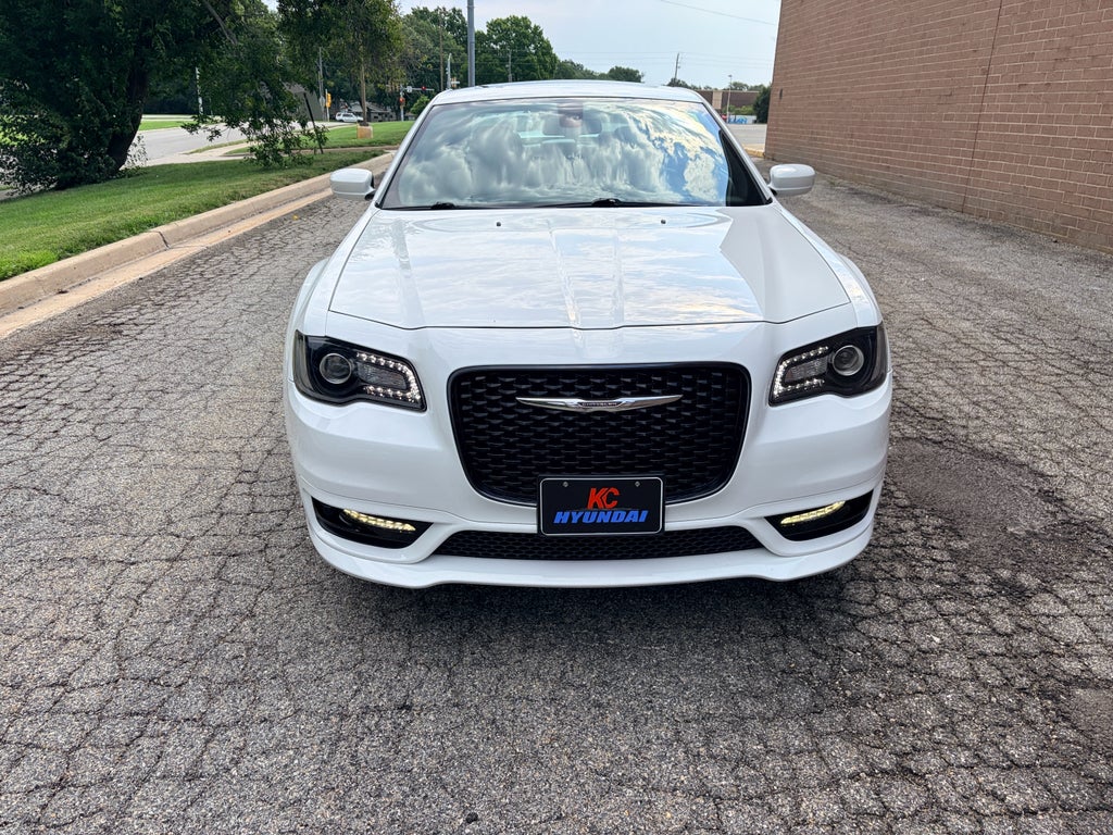 2017 Chrysler 300 300S