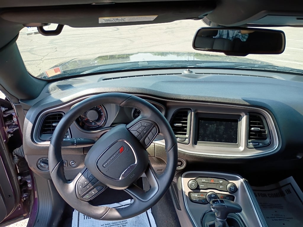 2022 Dodge Challenger SXT