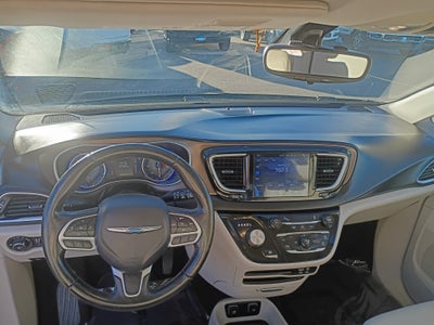 2017 Chrysler Pacifica Touring L