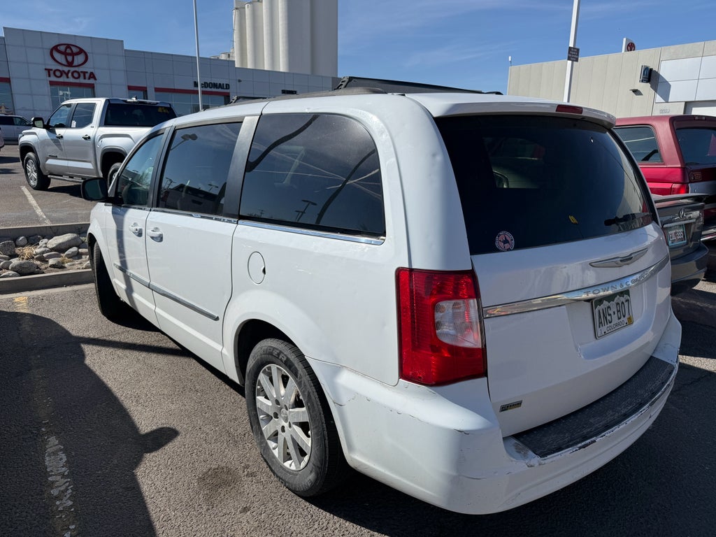 2014 Chrysler Town & Country Touring