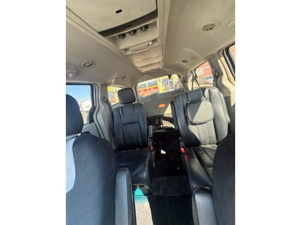 2014 Chrysler Town & Country Touring