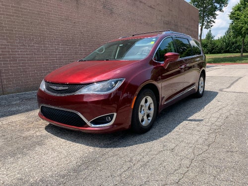2017 Chrysler Pacifica Touring-L Plus