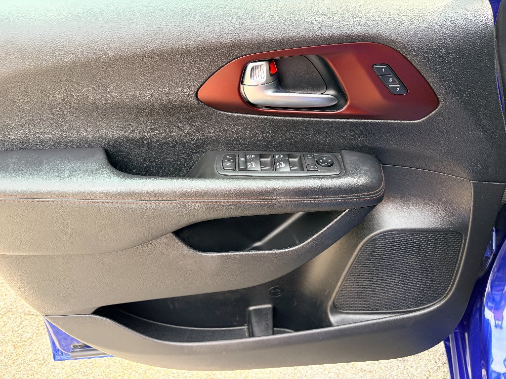 2020 Chrysler Pacifica Touring L Plus 35th Anniversary