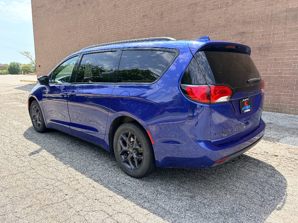 2020 Chrysler Pacifica Touring L Plus 35th Anniversary