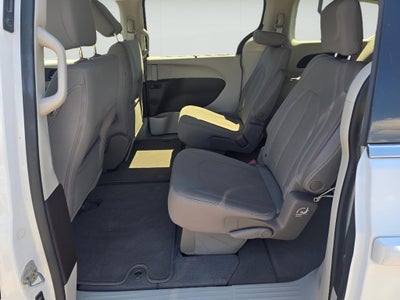 2021 Chrysler Pacifica Touring