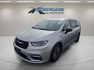 2024 Chrysler Pacifica Hybrid Select