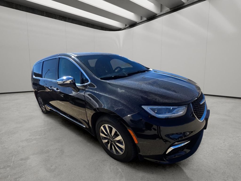 2023 Chrysler Pacifica Hybrid Limited