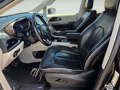 2023 Chrysler Pacifica Hybrid Limited