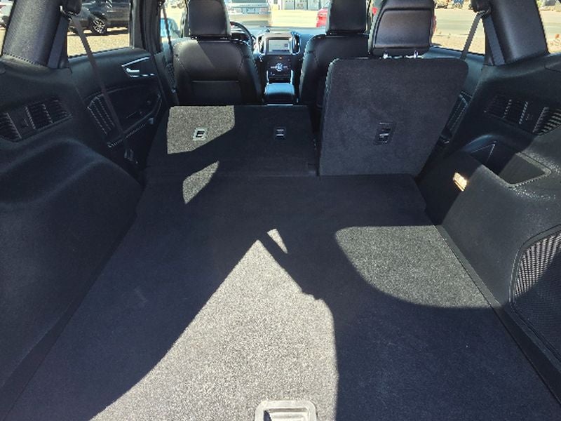 2020 Ford Edge ST