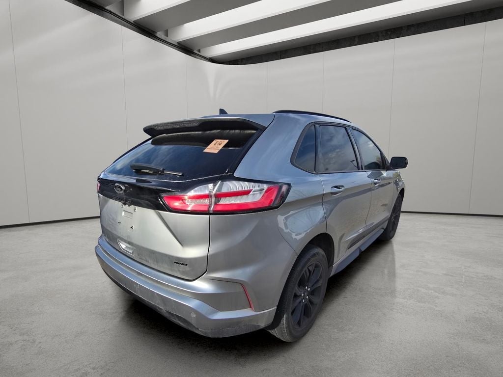 2022 Ford Edge SE