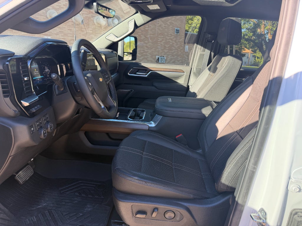 2026 Chevrolet Silverado 3500HD High Country