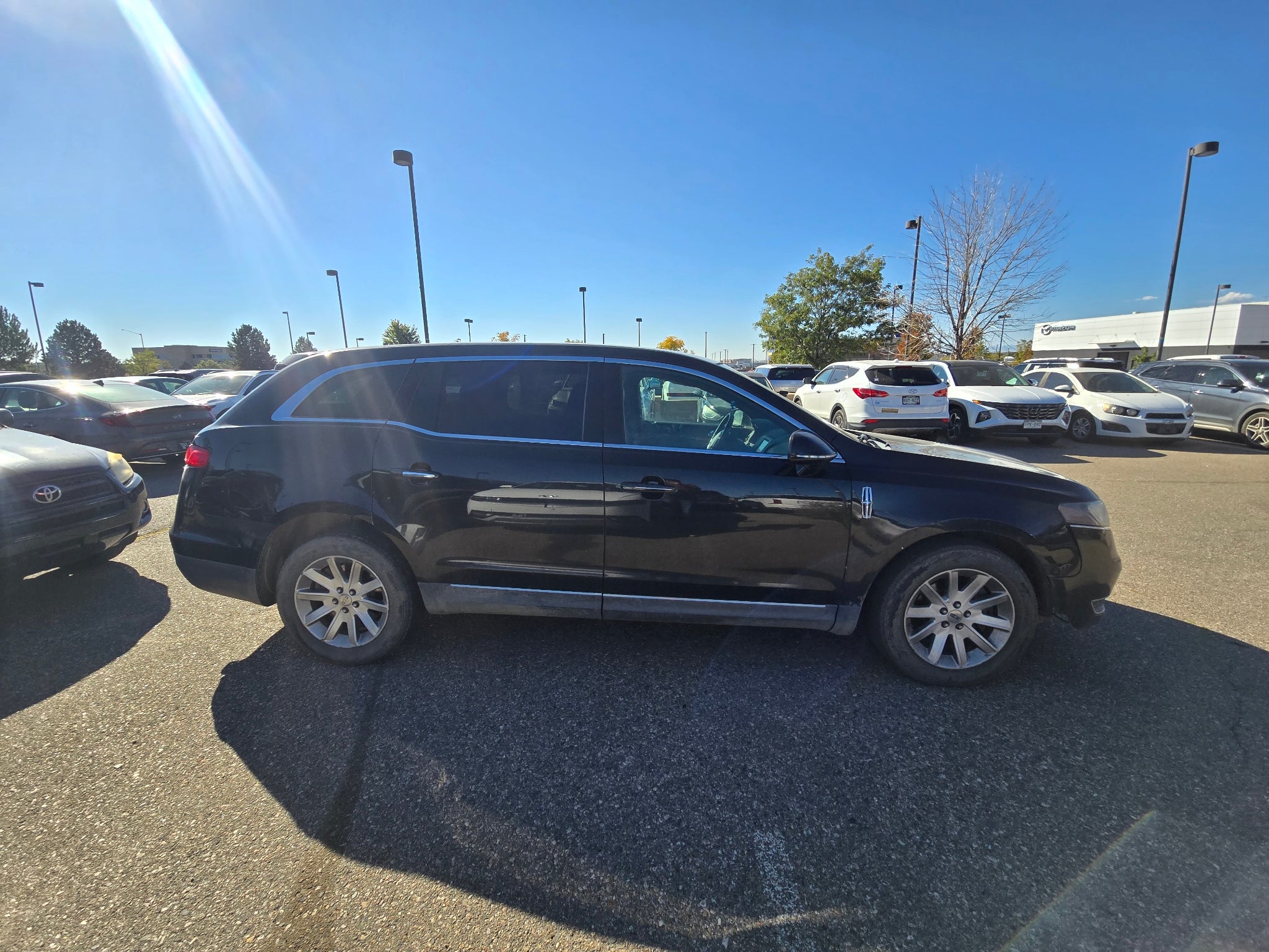 2013 Lincoln MKT Livery