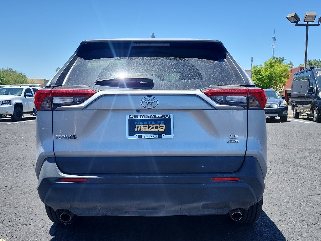 2022 Toyota RAV4 LE