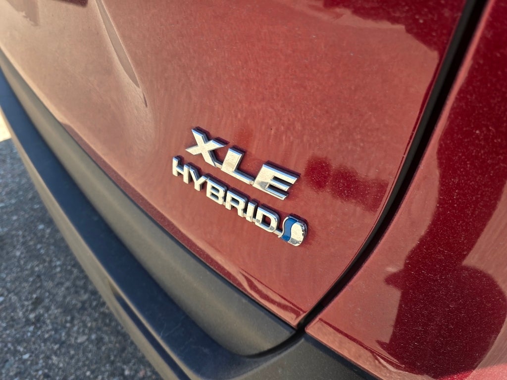 2019 Toyota RAV4 Hybrid XLE