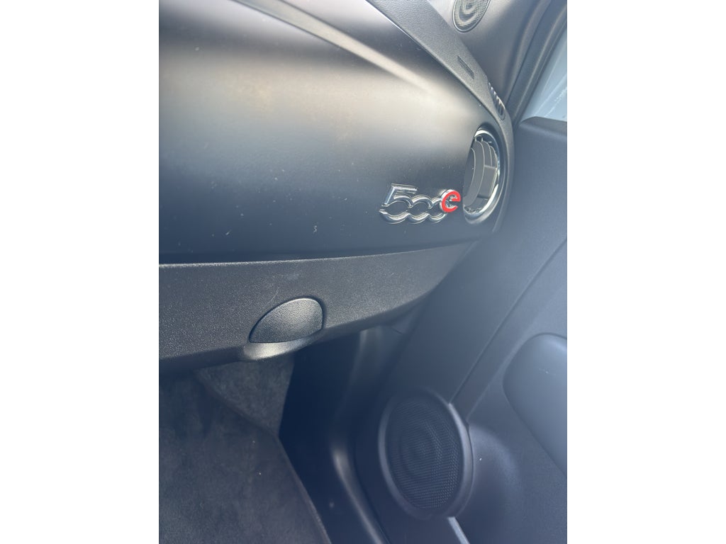 2017 FIAT 500e Battery Electric