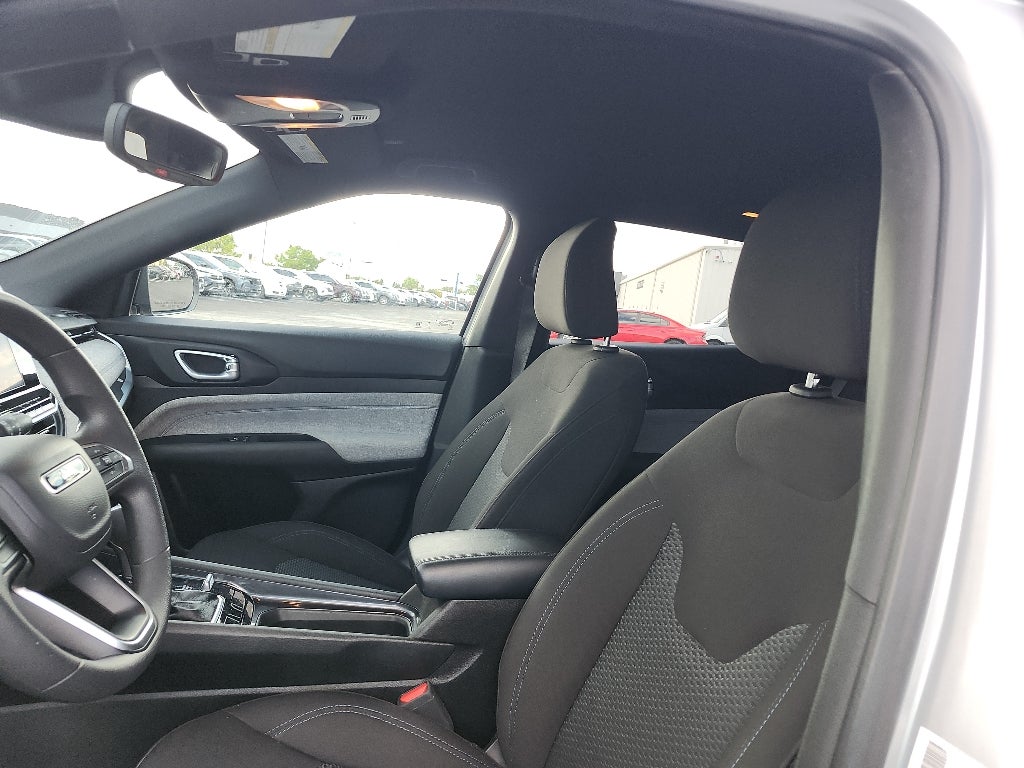 2025 Jeep Compass Sport
