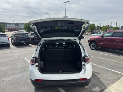 2023 Jeep Compass Altitude