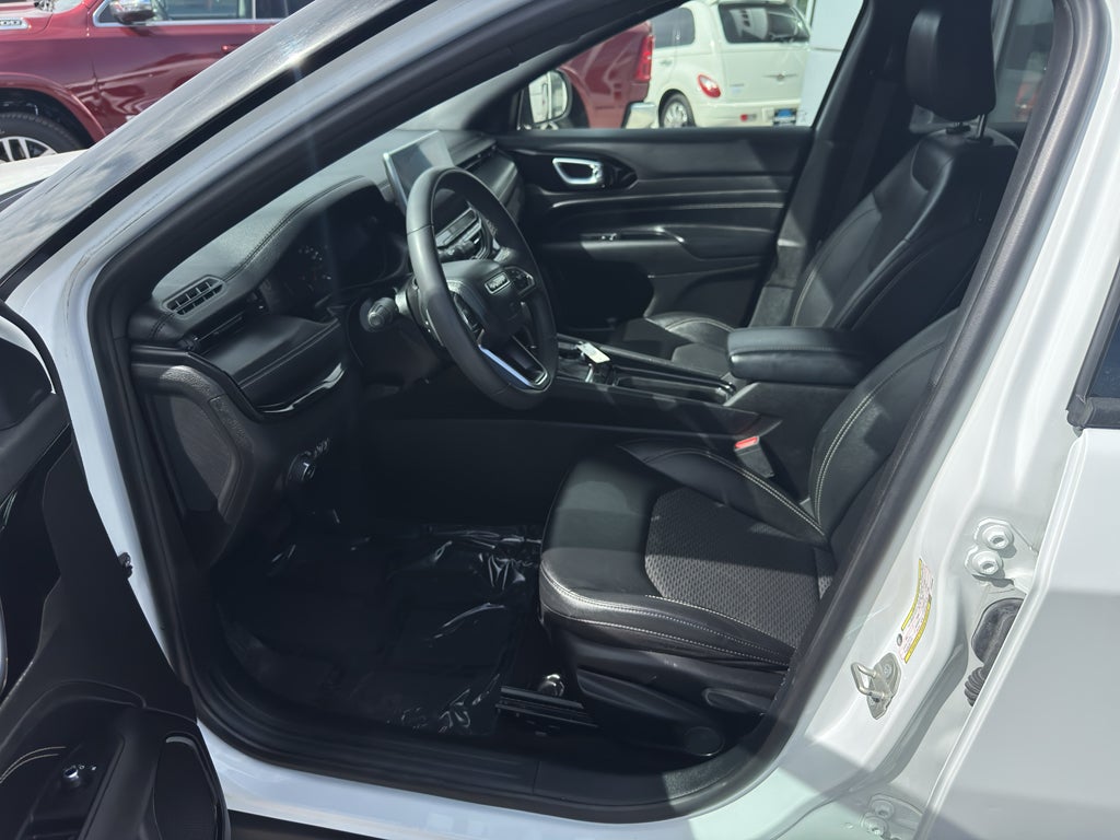 2023 Jeep Compass Altitude