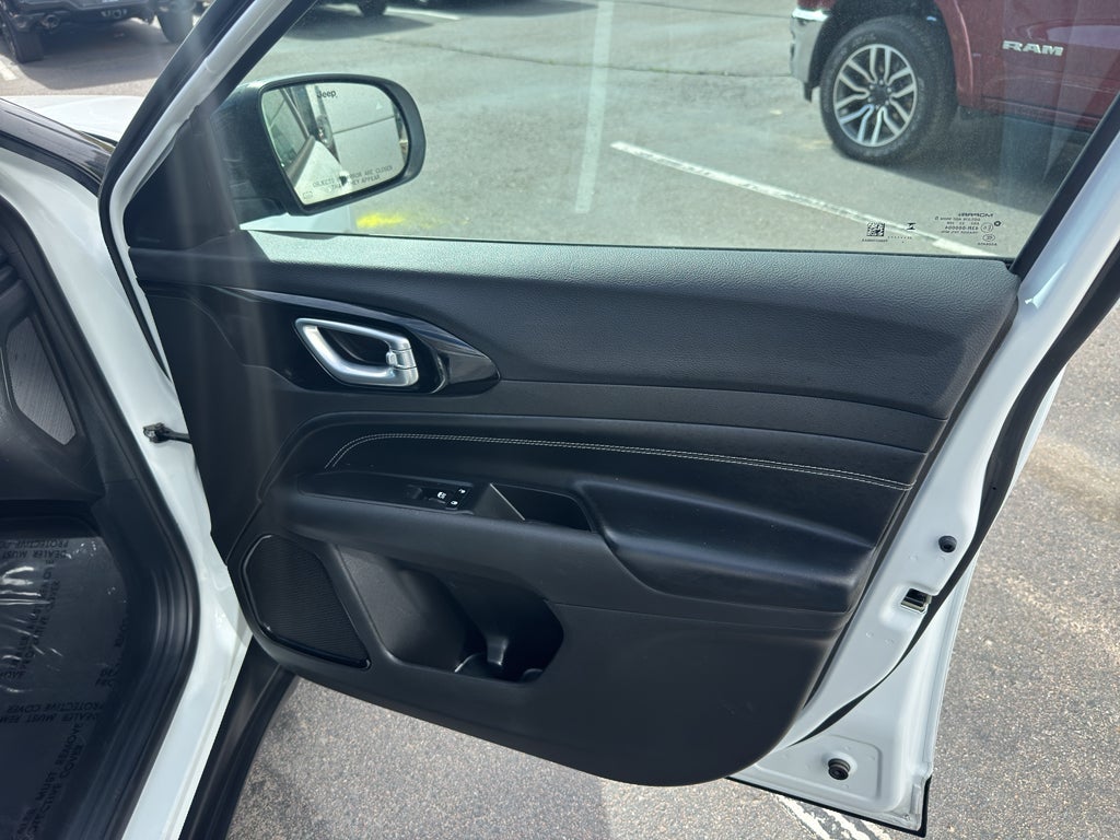 2023 Jeep Compass Altitude