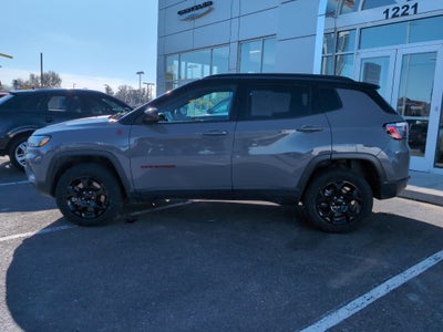 2023 Jeep Compass Trailhawk