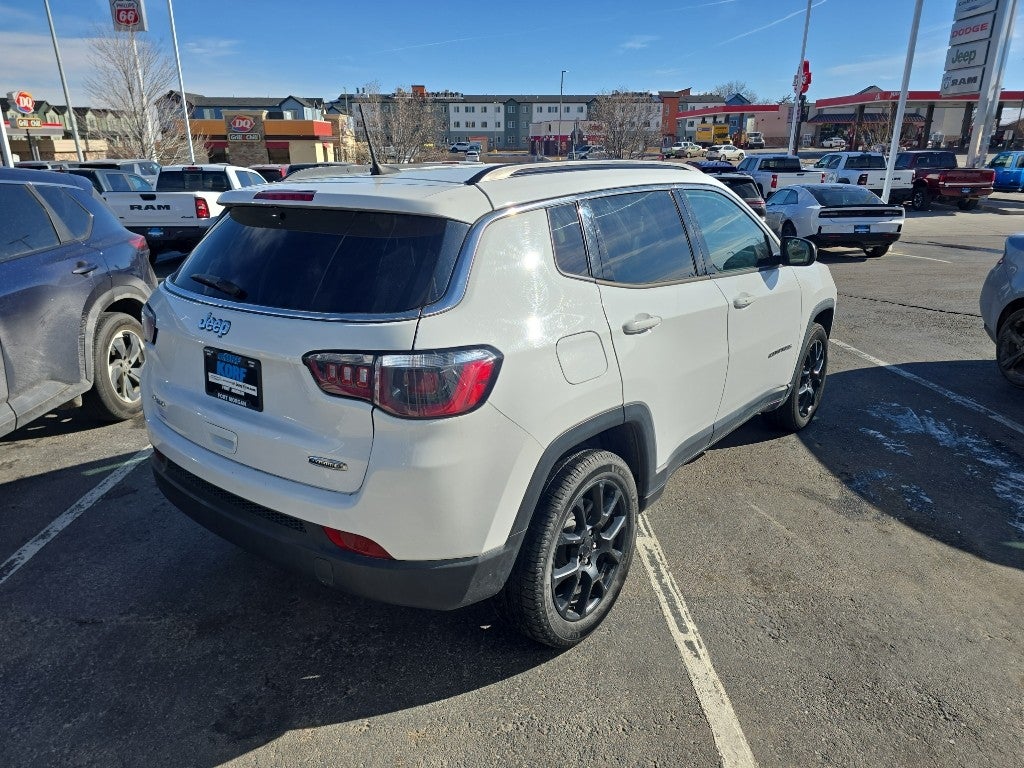 2022 Jeep Compass Latitude Lux