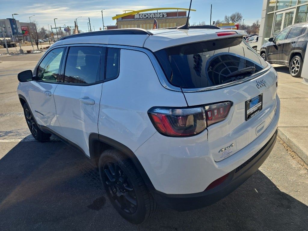 2022 Jeep Compass Latitude Lux