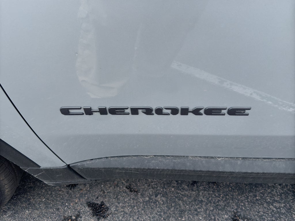 2026 Jeep Cherokee Laredo