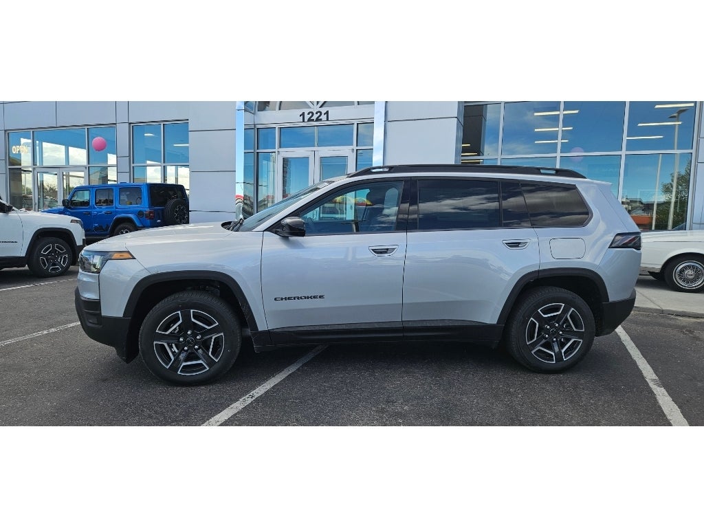2026 Jeep Cherokee Laredo