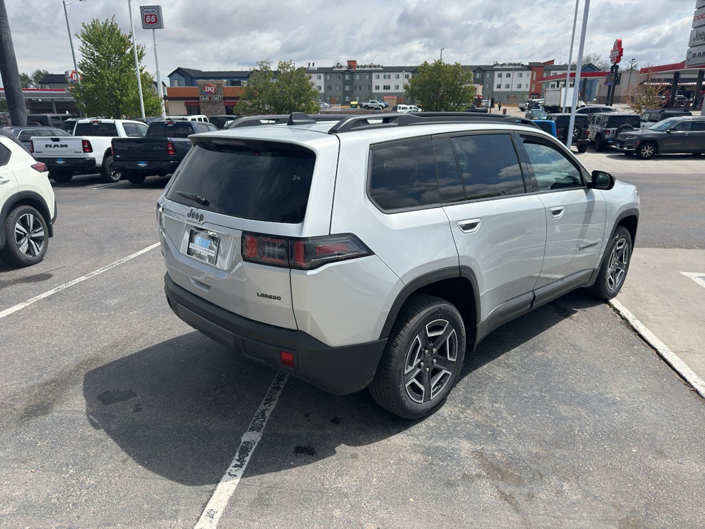 2026 Jeep Cherokee Laredo