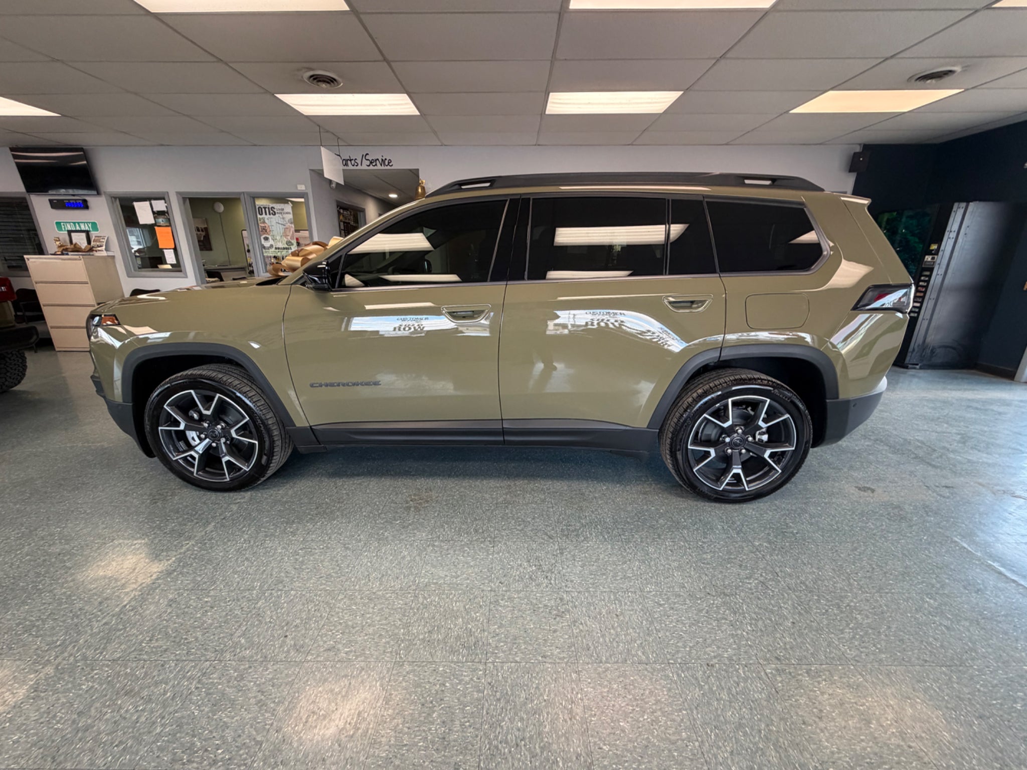 2026 Jeep Cherokee Overland