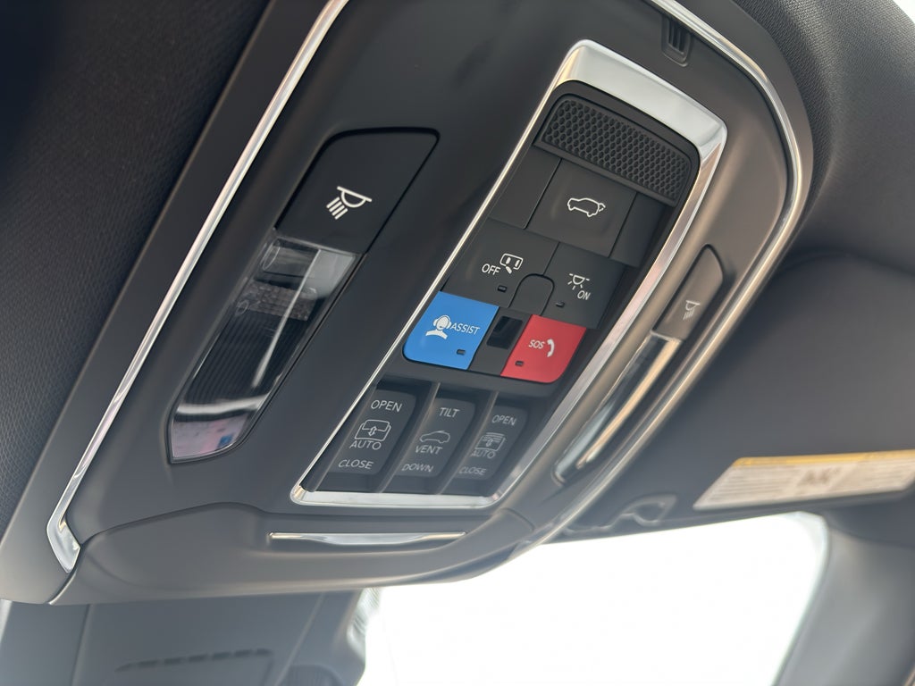 2026 Jeep Cherokee Overland