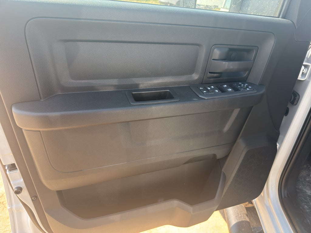 2026 RAM 2500 Black Express