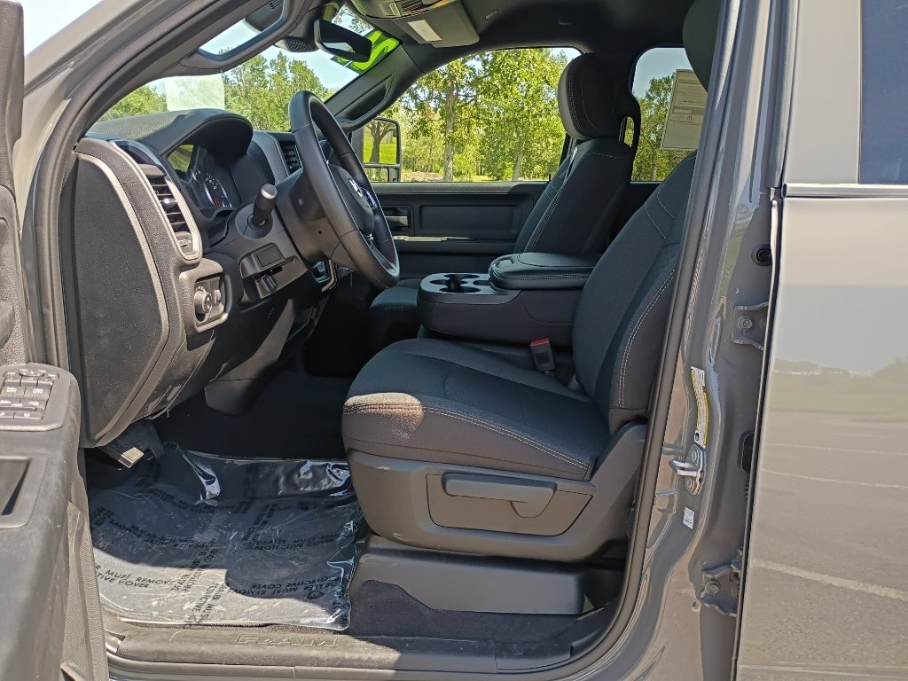 2026 RAM 2500 Black Express
