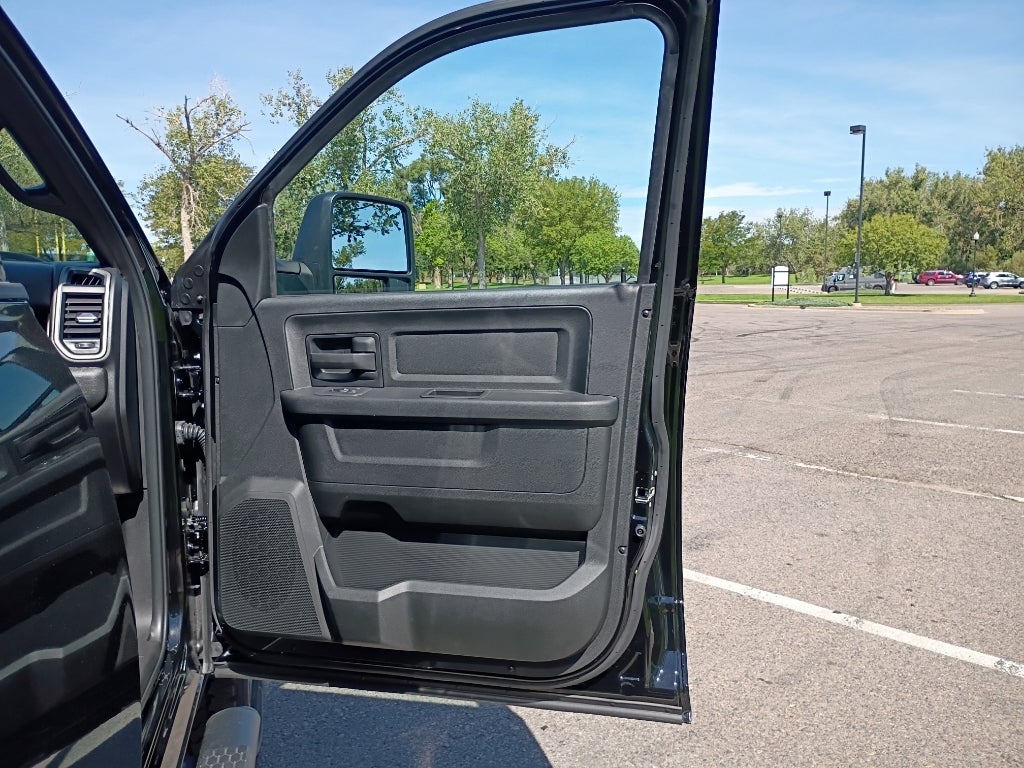 2026 RAM 2500 Black Express