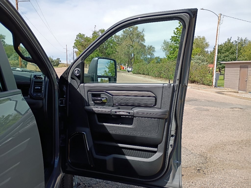 2027 RAM 2500 Limited